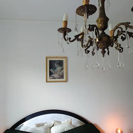 Apartment Veloso *